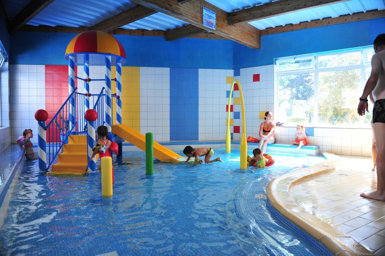 Camping Le Clos Des Pins Hotel Saint-Hilaire-de-Riez Exterior photo
